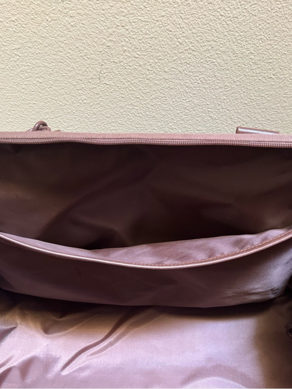BEIS Weekender Bag - Picture 9 of 14